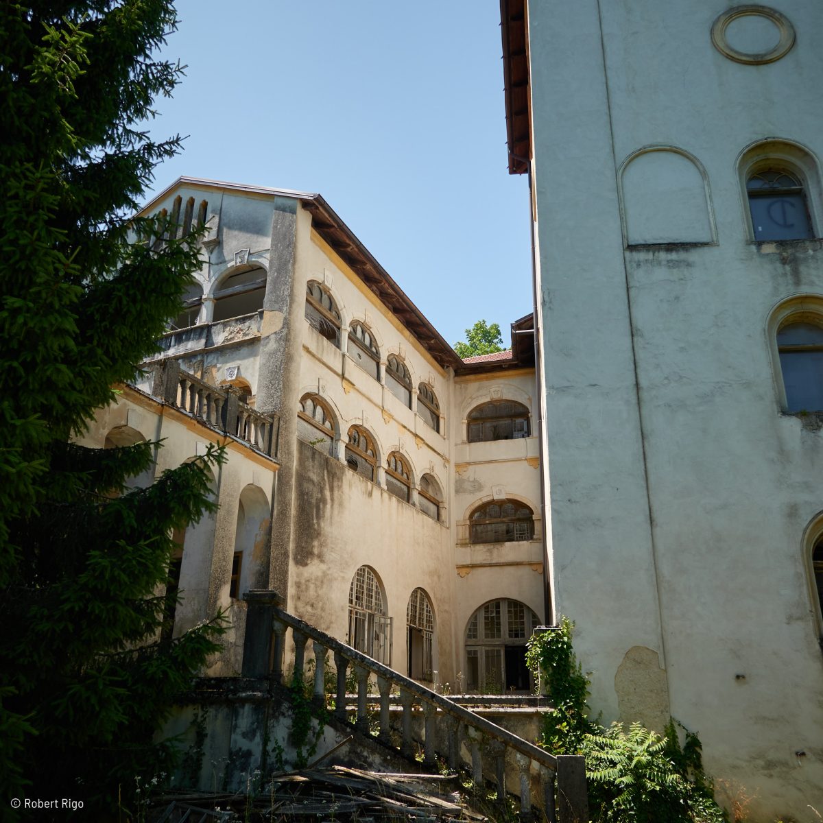 The interior of the old town of Bosiljevo
